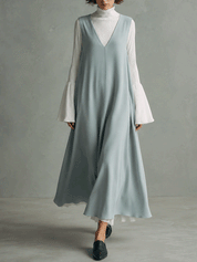 Sleeveless V-Neck Maxi Dress With Layered Turtleneck Top Set